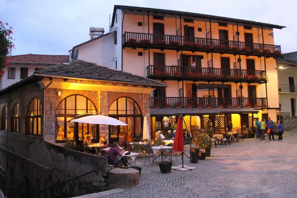 Albergo Miniere Traversella Esterno foto