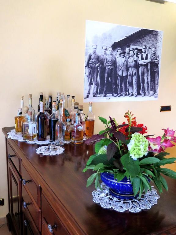 Albergo Miniere Traversella Esterno foto