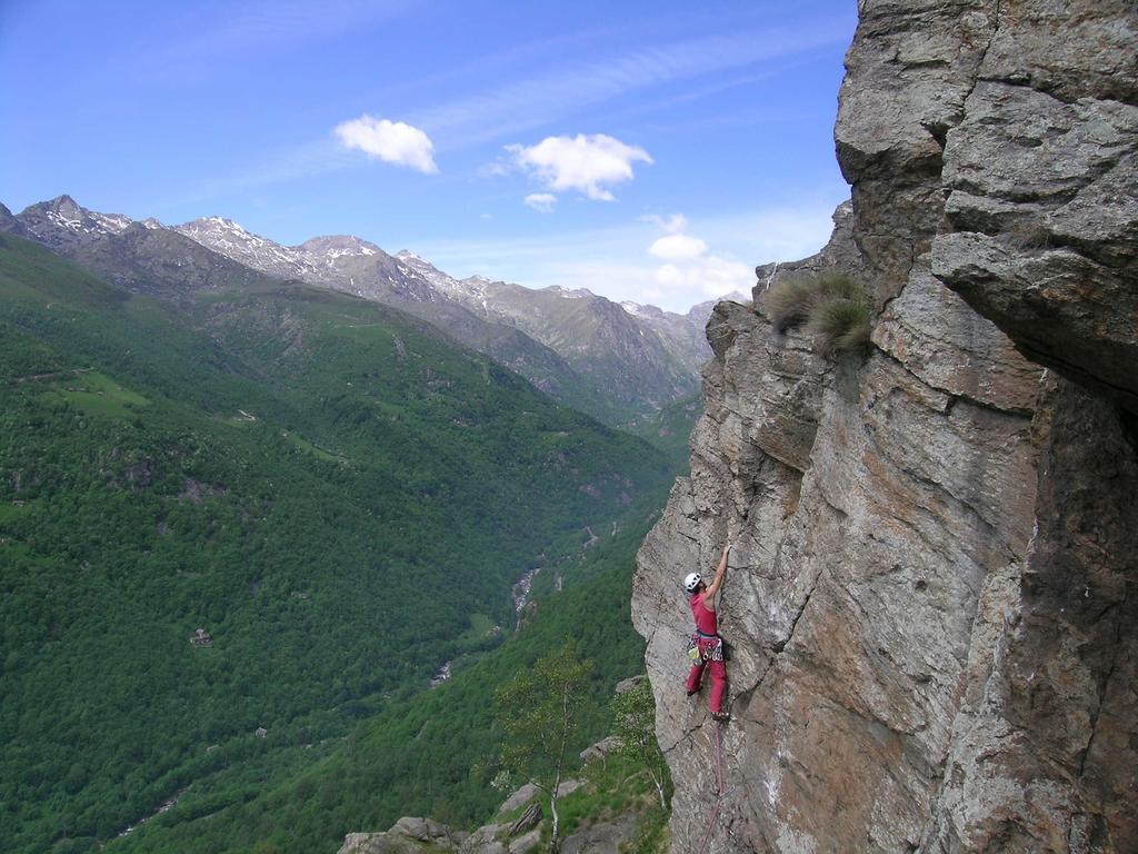 Albergo Miniere Traversella Esterno foto