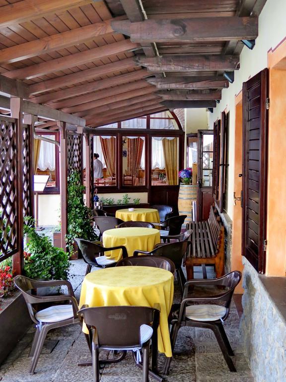 Albergo Miniere Traversella Esterno foto