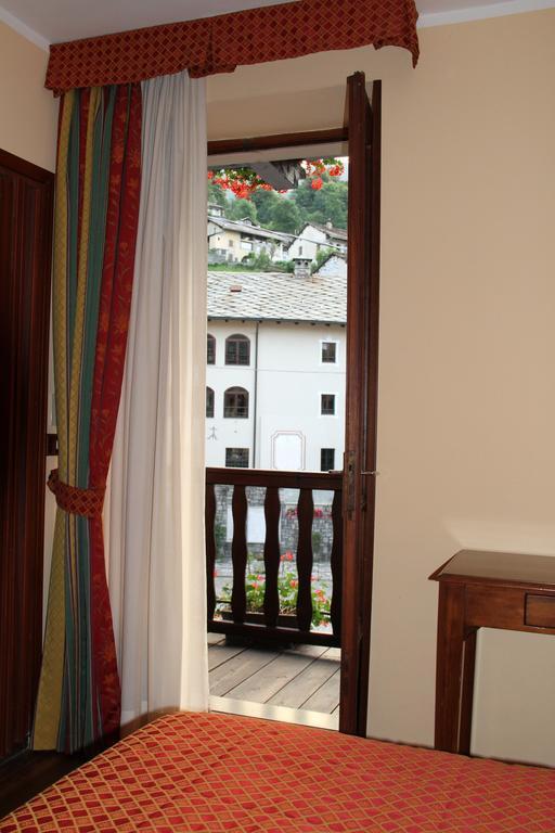 Albergo Miniere Traversella Esterno foto