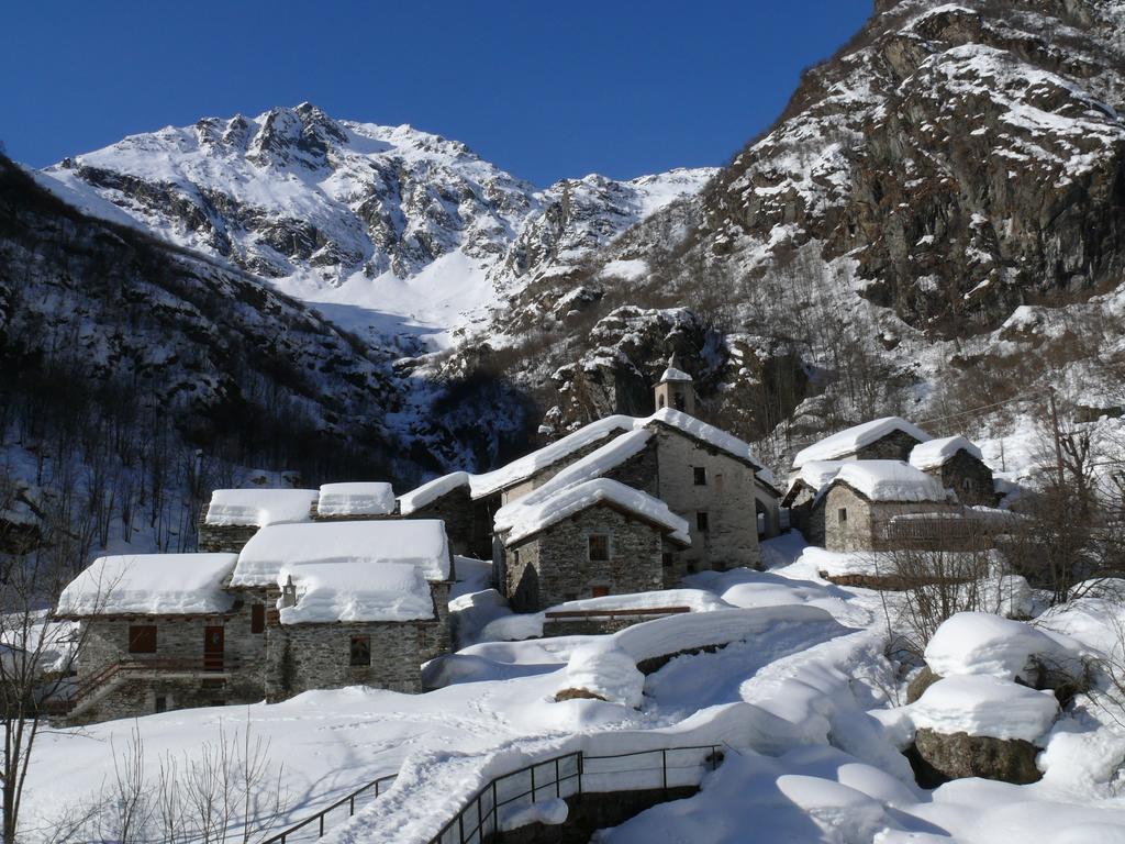 Albergo Miniere Traversella Esterno foto